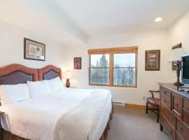 Bear Creek Lodge 312C Hotel Room