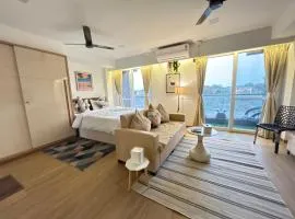 Atelier Sol- ultra luxe aparthotel near airport