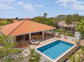 Casa del Viento Private Pool Villa near Kitesurf Beach and Sorobon, хотел в Кралендижк