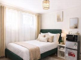 The Hideout-Studio Apartment in Westlands, hotel i Nairobi