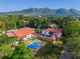 The Grand Moon River Hotel