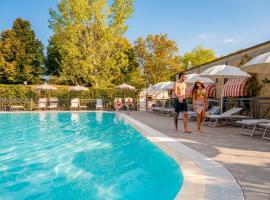 Camping Village Torre Pendente, hotel a Pisa
