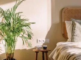 Hotel Balla -A- Mont Near Delhi Airport& Aerocity Free Airport Pick- up & Drop and Compulsory Breakfast