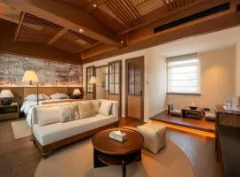 Liao Liao Xin Yuan Boutique Hotel at the First Pass of Great Wall