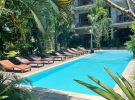 Surf Gangs Arugambay