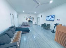 Rakka Guest House, Hotel in Adentan