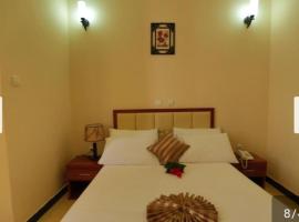 Relax Hotel โรงแรมในบาเฮอร์ดาร์