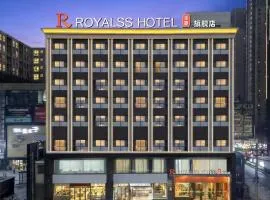 R Royalss HOTEL