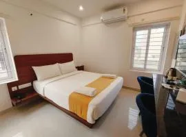 Keerthis Airport Hotel