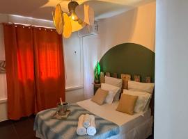 Kaz'Baduel piscine, terrasse, wifi et climatisation, ξενοδοχείο σε Καγιέν