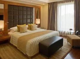 Hotel Lime Pride By GK Group Near IGI Delhi Airport
