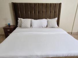 Kamstay Near the Airport, hotel sa Entebbe