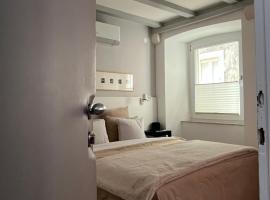 Cozy Old Town Interlude Apartment, Hotel in Dubrovnik