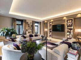 Zuideinde-216, hotel i Oostzaan