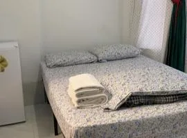 586 Hotel