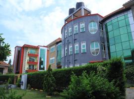 Royal Hills Hotel Ruharo Mbarara, hotel u gradu Mbarara