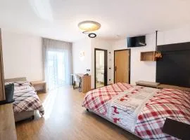 Pier Hotel