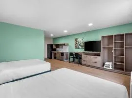 ECHO Suites Extended Stay by Wyndham Colorado Springs Airport