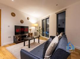 City Condo-Terrace-Gym-Games Room -Free Secure Parking- Manchester، فندق في مانشستر