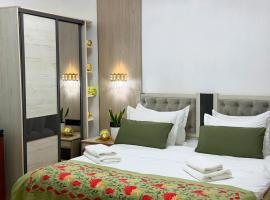 Giza Grand Hotel, hótel í Tashkent