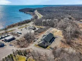 Garrison Inn and Suites