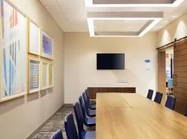 Holiday Inn Express & Suites Monterrey Sendero by IHG