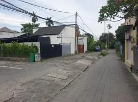 Collection O near Sanur Beach formerly Sutji Living