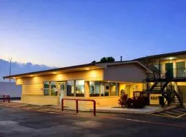 Budget Inn & Suites