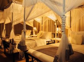 Engiterata Adventure Camps, Hotel in Robanda