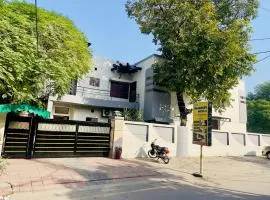 Hotel Royal Ilva by ORAMIN ROOMS