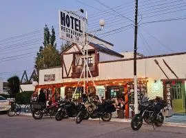 Hotel y Restaurant AKATA