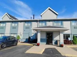 Saint Joseph Inn & Suites