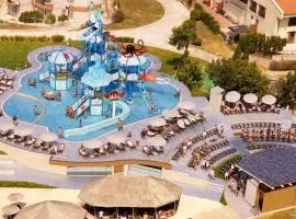 Royal Bay Resort & Aqua Park - All Inclusive and Free beach accsess
