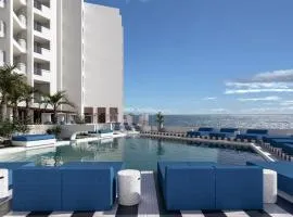 The Salmar - New Opening