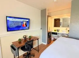 Room rustic close to Disney