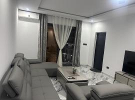 Viesnīca Executive Luxury 2BR Ocean View, Pool & Gym pilsētā Bijilo