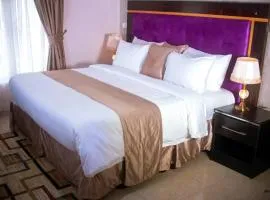 Sparklyn Hotel and Suites