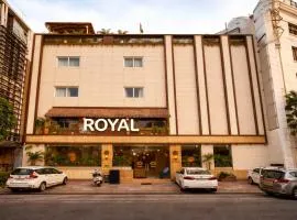 OPO Premier Ro'yal Delhi Airport FREE Airport Pickup