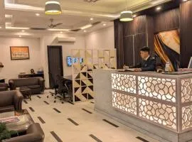 Hotel Almora Suites - Free Airport Transffer