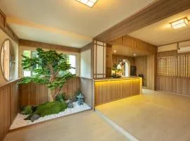 SHIN Shi-O Mori Dom Mueang