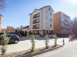 Jolie Boutique Hotel Corp B''