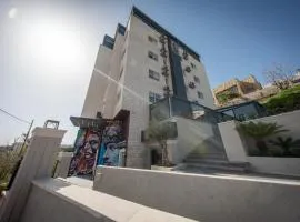 B Suites Boutique Hotel