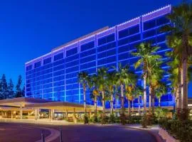 Disneyland® Hotel