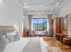 The Palm Aryan Gangtok 12 mins MG Marg