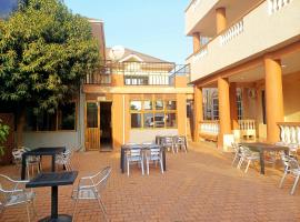 SARAB HOTEL Wau, hotel en Yuba