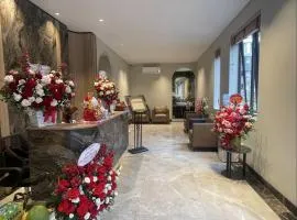 Lam Anh Hotel 10 Ngoai Giao Doan