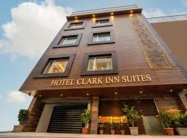 Hotel Clarks Inns Plaza Near Delhi Airport