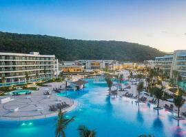 Ocean Coral Spring Resort - All Inclusive, Hotel in Falmouth