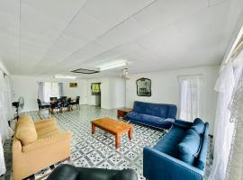 Ocean Cottage - Entire Place in Nukualofa Town Center, hotel u gradu Nukualofa