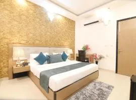 Hotel Sky Nest Suites inns Near IGI Airport Delhi